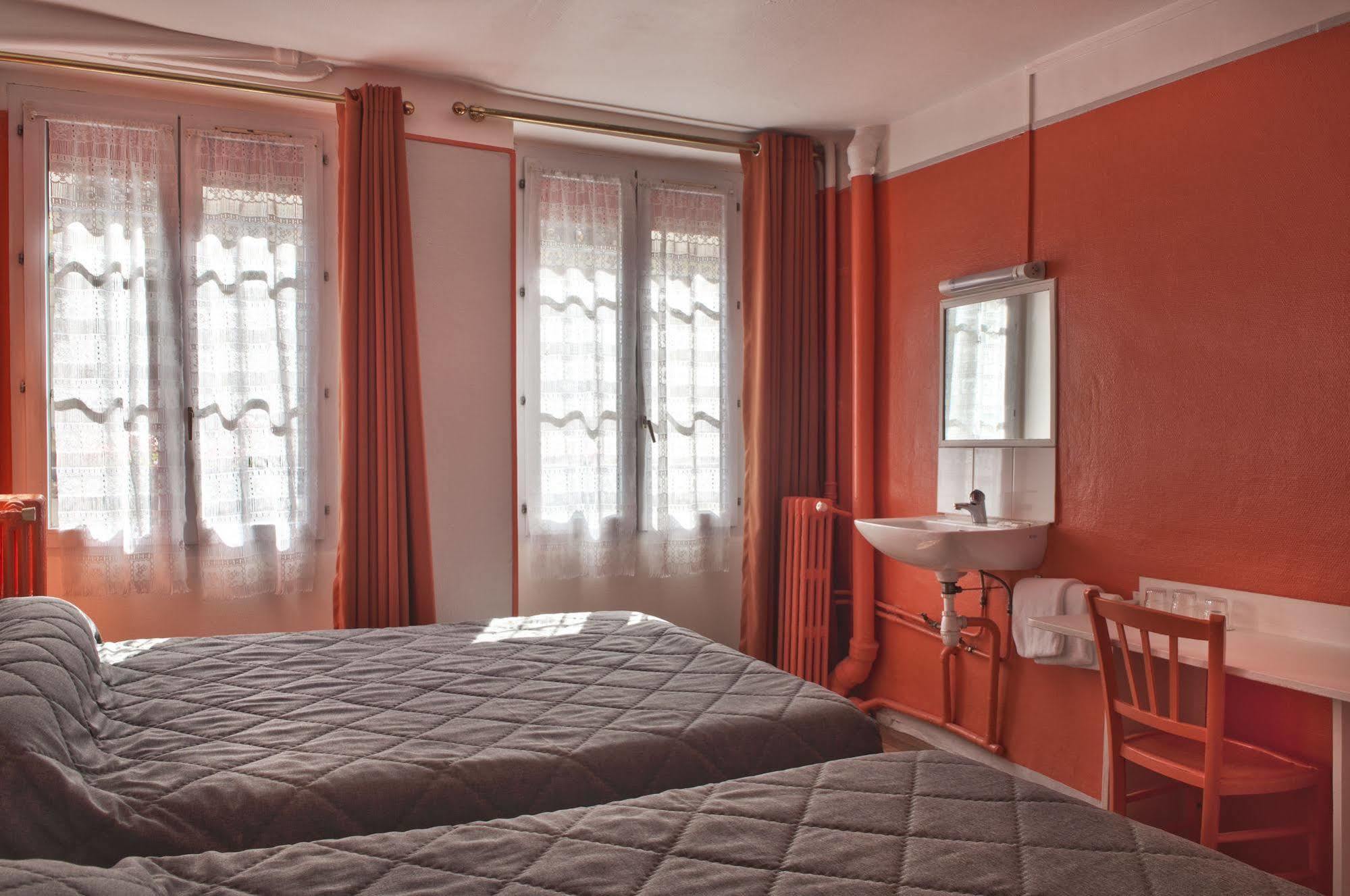 Hotel Du Commerce Париж Екстериор снимка
